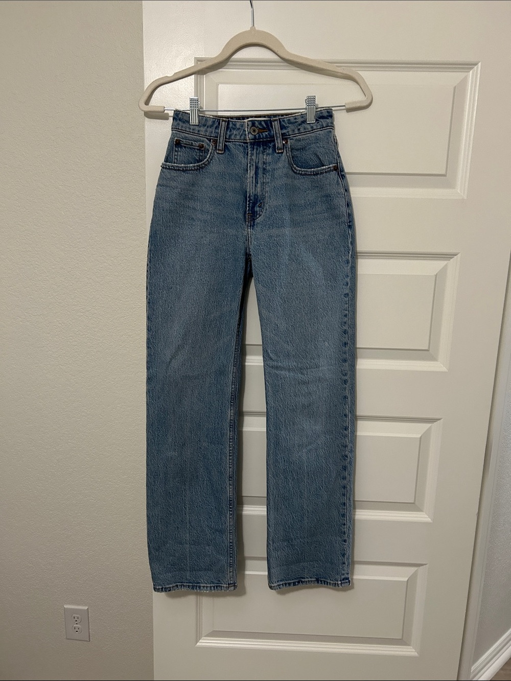 Womens Abercrombie & Fitch Straight-Leg Light Blue Jeans